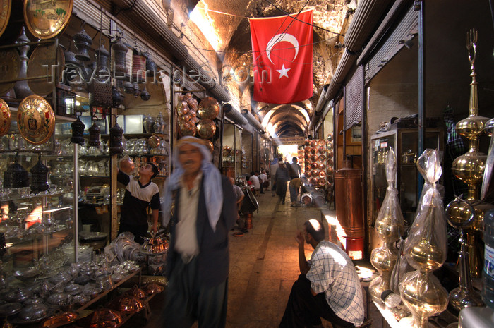 turkey571: Urfa / Edessa / Sanliurfa, Southeastern Anatolia, Turkey: in the bazaar - photo by J.Wreford - (c) Travel-Images.com - Stock Photography agency - Image Bank