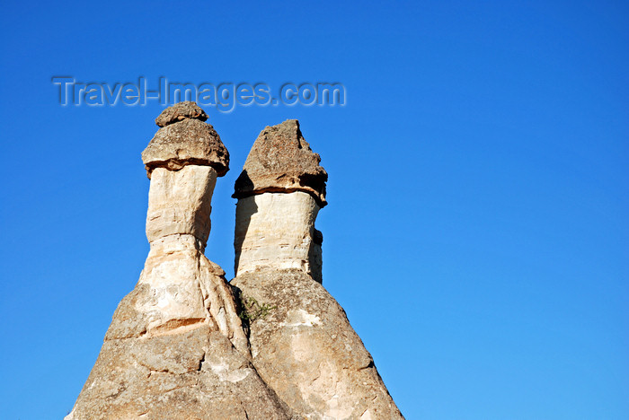 turkey654: Cappadocia - Göreme, Nevsehir province, Central Anatolia, Turkey: twin fairy chimneys - Valley of the Monks - Pasabagi Valley- photo by W.Allgöwer - (c) Travel-Images.com - Stock Photography agency - Image Bank