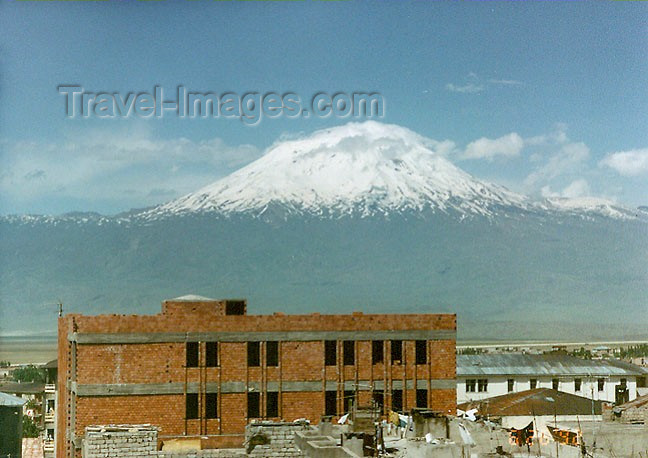 turkey71: Turkey - Kars / Quers: view of Mount Ararat - photo by G.Frysinger - (c) Travel-Images.com - Stock Photography agency - Image Bank