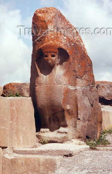 turkey74: Hattusa, Bogazkoy / Bogazkale, Çorum province, Black Sea region, Turkey: sculpted menir - capital of the Hittite Empire - UNESCO World Heritage Site - photo by G.Frysinger - (c) Travel-Images.com - Stock Photography agency - Image Bank