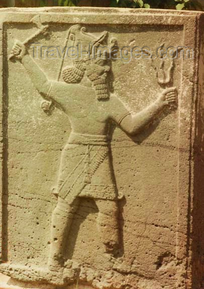 turkey75: Yazilikaya / Midas Sehri, Çorum province, Black Sea region, Turkey: Hittite warrior with trident- photo by G.Frysinger - (c) Travel-Images.com - Stock Photography agency - Image Bank