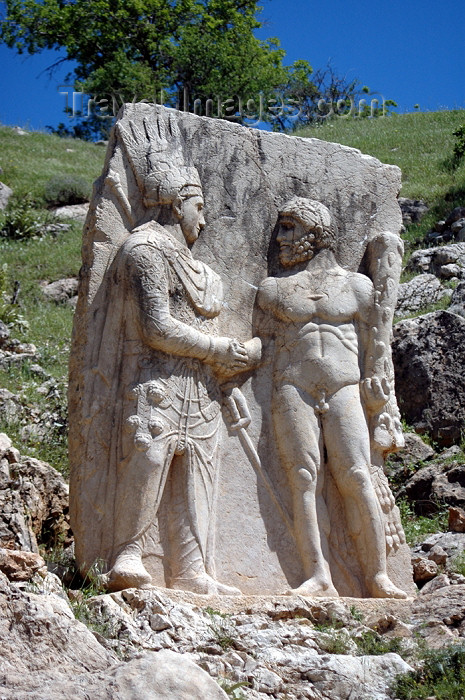 turkey78: Arsameia - Eskikale - Eski Kale - Eski Kahta - Arsameia on the Nymphaios, Adiyaman province, Southeastern Anatolia, Turkey: Kommagene stele showing Hercules shaking hands with Mithradates I, King of Arsameia - photo by C. le Mire - (c) Travel-Images.com - Stock Photography agency - Image Bank