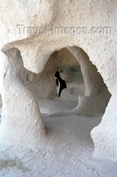 turkey91: Turkey - Cappadocia: erosion at work - caves - photo by J.Kaman - (c) Travel-Images.com - Stock Photography agency - Image Bank
