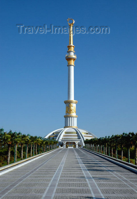 turkmenistan100: Ashgabat - Turkmenistan - Independence Monument - yurt and needle - photo by G.Karamyanc / Travel-Images.com - (c) Travel-Images.com - Stock Photography agency - Image Bank