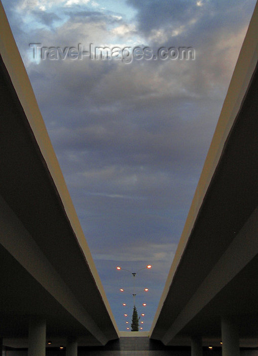 turkmenistan110: Ashgabat - Turkmenistan - under a double overpass - photo by G.Karamyanc / Travel-Images.com - (c) Travel-Images.com - Stock Photography agency - Image Bank