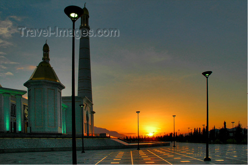 turkmenistan58: Turkmenistan - Ashghabat / Ashgabat / Ashkhabad / Ahal / ASB: Kipchak Mosque - sunset - Islamic Architecture - photo by G.Karamyanc - (c) Travel-Images.com - Stock Photography agency - Image Bank