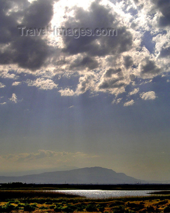 turkmenistan74: Turkmenistan - Ashgabat: lake in the outskirts - nature - clouds and light - photo by G.Karamyanc - (c) Travel-Images.com - Stock Photography agency - Image Bank