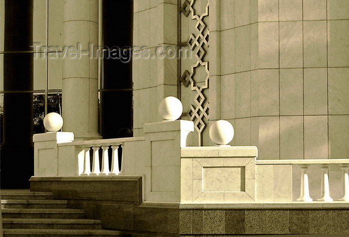 (c) Travel-Images.com - Stock Photography agency - the Global Image Bank