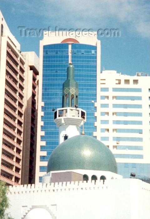 uaead11: UAE - Abu Dhabi / Abu Dabi: green dome and minaret - Mosque on Al Manhal district - photo by M.Torres - (c) Travel-Images.com - Stock Photography agency - Image Bank