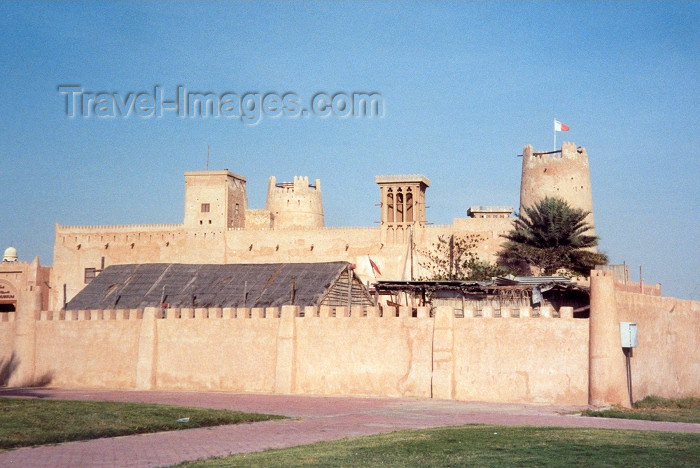 uaeaj4: UAE - Ajman city / QAJ: the fortress - 18th century - photo by M.Torres - (c) Travel-Images.com - Stock Photography agency - Image Bank