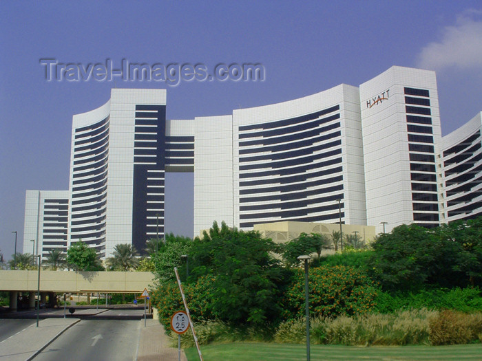 uaedb21: UAE - Dubai: Grand Hyatt hotel - Shaikh Zayed Road - photo by Llonaid - (c) Travel-Images.com - Stock Photography agency - Image Bank
