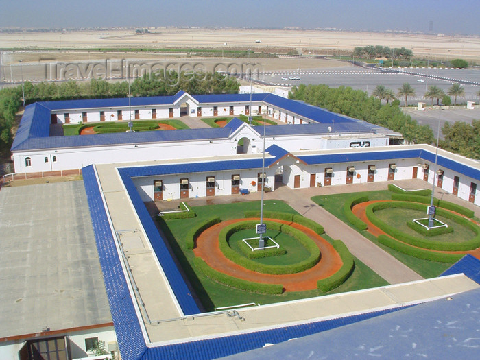 uaedb29: UAE - Dubai: stables - Nad Al Sheba race course - photo by Llonaid - (c) Travel-Images.com - Stock Photography agency - Image Bank