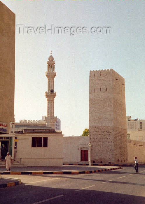 uaesj10: UAE - Sharjah: tower and minaret - Heritage District - photo by M.Torres - (c) Travel-Images.com - Stock Photography agency - Image Bank