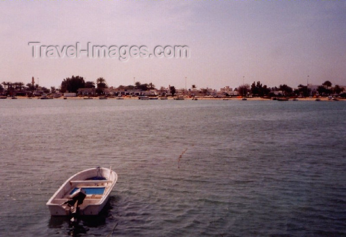 uaeuq2: UAE - Umm Al-Quaim / Umm Alquwain /  Umm Al Qaiwain / QIW : the beach - Khor Umm al Qaiwain - photo by M.Torres - (c) Travel-Images.com - Stock Photography agency - Image Bank