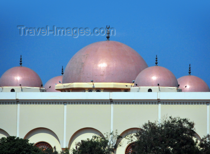 uganda108: Kampala, Uganda: five green domes of the National Mosque, aka Gaddafi Mosque, the largest mosque in Uganda, paid by Libya - Old Kampala hill - photo by M.Torres - (c) Travel-Images.com - Stock Photography agency - Image Bank