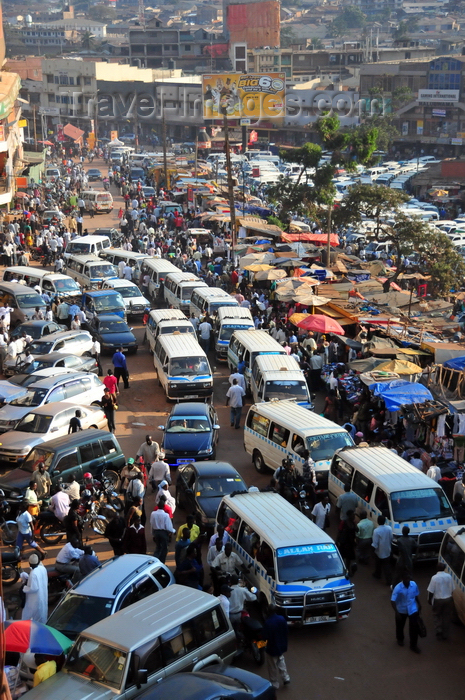 uganda133: Kampala, Uganda: African city traffic - Burton street fraffic from above - share taxis by the Old Taxi Park - endeless queue of matatu share taxis - photo by M.Torres - (c) Travel-Images.com - Stock Photography agency - Image Bank