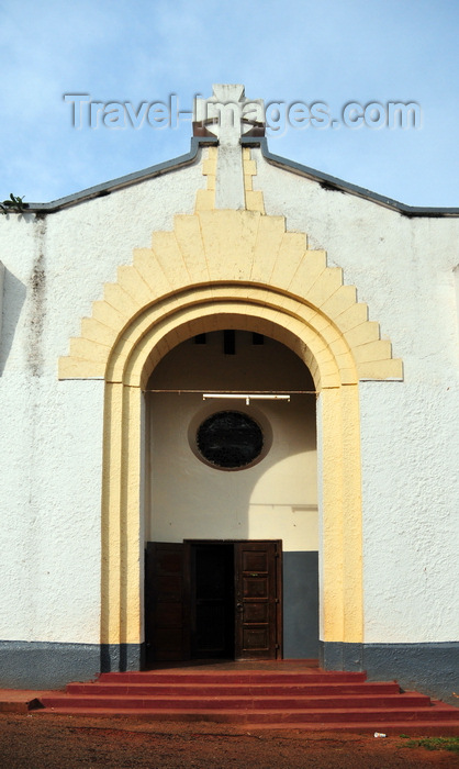 uganda156: Entebbe, Wakiso District, Uganda: entrance to St. John's church, built in 1927 - Church of Uganda, Anglican Communion - Kampala-Entebbe Road - photo by M.Torres - (c) Travel-Images.com - Stock Photography agency - Image Bank