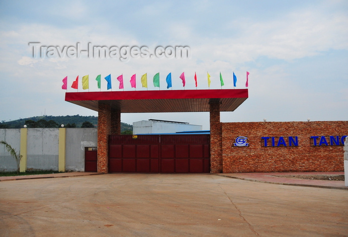 uganda49: Mukono, Uganda: a factory on the main road, the fruit of Chinese investment in Africa's economy - Tian Tang corporation - photo by M.Torres - (c) Travel-Images.com - Stock Photography agency - Image Bank