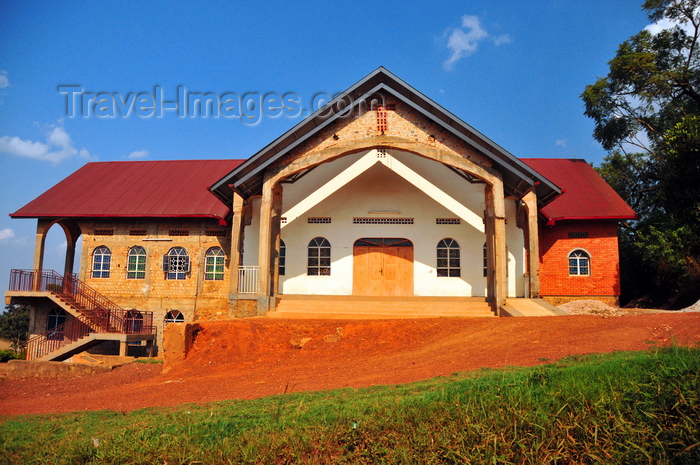 uganda58: Kampala, Uganda: brick church on Kikaya Hill, Bahai road - photo by M.Torres - (c) Travel-Images.com - Stock Photography agency - Image Bank