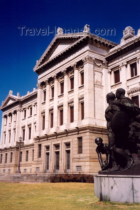 uruguay4: Uruguay - Montevideo: Parliament - façade (photo by M.Torres) - (c) Travel-Images.com - Stock Photography agency - Image Bank