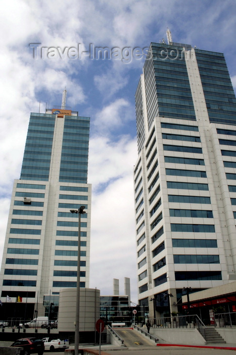 uruguay44: Montevideo, Uruguay: World Trade Center twin towers - Torres Gemelas - photo by A.Chang - (c) Travel-Images.com - Stock Photography agency - Image Bank