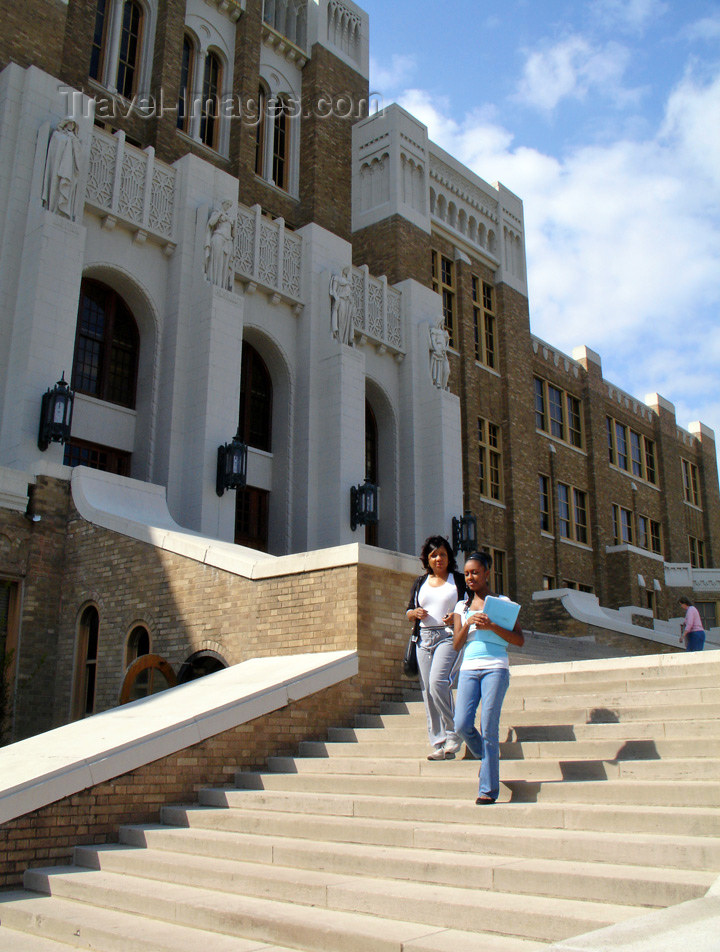 usa1004: Little Rock (Arkansas): Little Rock Central High School - black students - focus of the 1950s Civil Rights struggle for racial integration - photo by G.Frysinger - (c) Travel-Images.com - Stock Photography agency - Image Bank