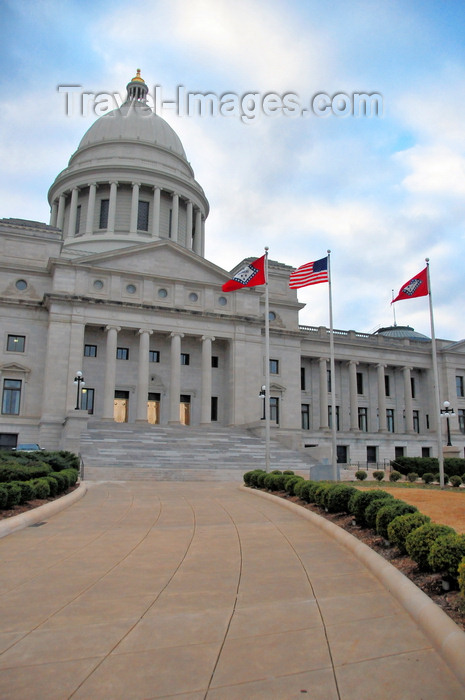 usa1007: Little Rock, Arkansas, USA: Arkansas State Capitol - 2100 West Capitol Avenue at Woodlane Street - architects George R. Mann and Cass Gilbert - Neoclassical style - photo by M.Torres - (c) Travel-Images.com - Stock Photography agency - Image Bank