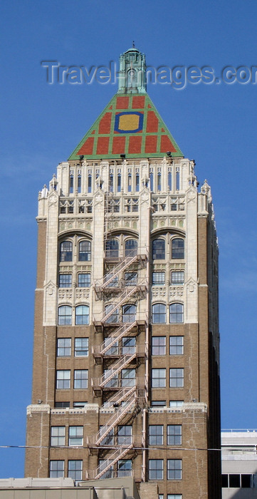 usa1019: Tulsa, Oklahoma, USA: Philtower Building - neo-gothic and art deco design by Edward Buehler Delk - South Boston Street - photo by G.Frysinger - (c) Travel-Images.com - Stock Photography agency - Image Bank