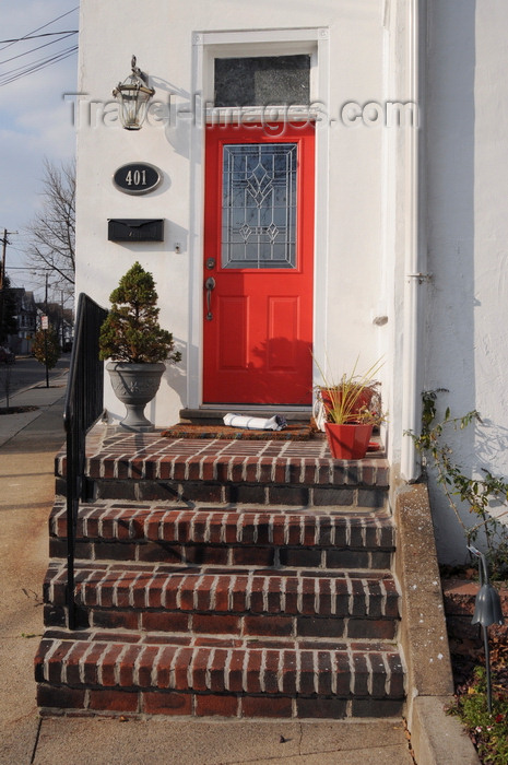 usa1045: Bristol, Bucks County, Pennsylvania, USA: house entrance - photo by N.Chayer - (c) Travel-Images.com - Stock Photography agency - Image Bank