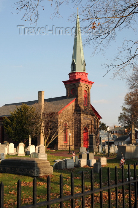 usa1049: Bristol, Bucks County, Pennsylvania, USA: St James Episcopal Church and cemetery - Church of England - photo by N.Chayer - (c) Travel-Images.com - Stock Photography agency - Image Bank