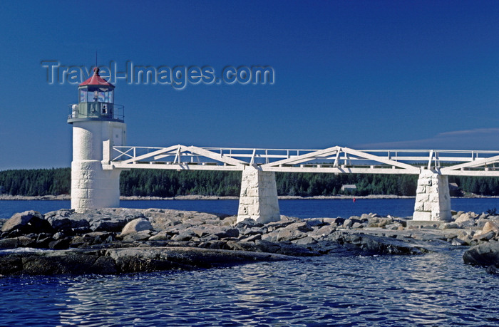 usa1089: Port Clyde, Maine, USA: St. George peninsula - Marshall Point Lighthouse (1858) with white plank boardwalk serves the fishing village of Port Clyde - wooden truss - photo by C.Lovell - (c) Travel-Images.com - Stock Photography agency - Image Bank