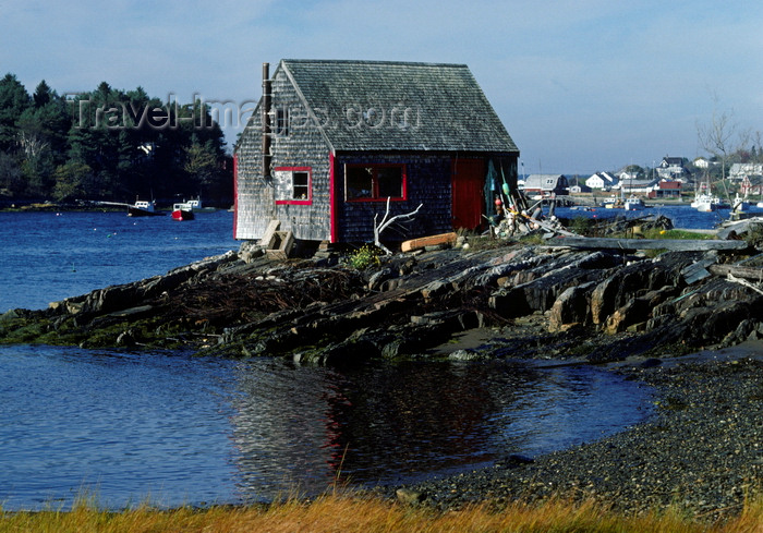 usa1096: Maine, USA: old fishing cabin with shingles - Atlantic Coast - New England - photo by C.Lovell - (c) Travel-Images.com - Stock Photography agency - Image Bank