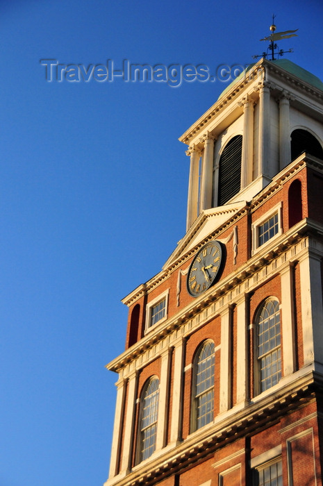 usa1107: Boston, Massachusetts, USA: Old West Church, Cambridge Street, West End - tower with clock and weathervane - architect Asher Benjamin - Federal style - photo by M.Torres - (c) Travel-Images.com - Stock Photography agency - Image Bank