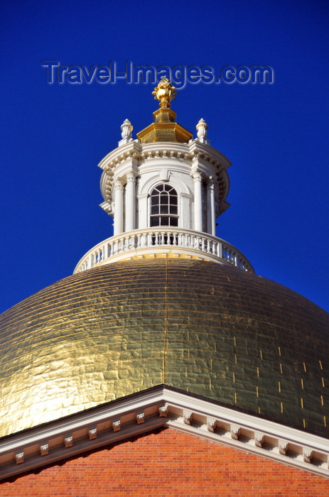 usa1121: Boston, Massachusetts, USA: Massachusetts State House - Capitol - dome sheathed in copper and gilded in 23k gold - photo by M.Torres - (c) Travel-Images.com - Stock Photography agency - Image Bank