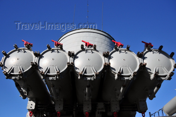 usa1154: Boston, Massachusetts, USA: Charlestown Navy Yard - Charlestown Navy Yard - USS Cassin Young DD-793 - 21in torpedo mount - Mk 15 anti-ship torpedoes - anti-ship weapon with a Torpex warhead - photo by M.Torres - (c) Travel-Images.com - Stock Photography agency - Image Bank