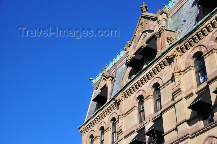 usa1168: Boston, Massachusetts, USA: Charlestown - Masonic Hall - Charlestown Five Cents Savings Bank - Thompson Sq, Warren St - High Victorian Gothic Style - designed by the firm Moffette and Tolman - photo by M.Torres - (c) Travel-Images.com - Stock Photography agency - Image Bank