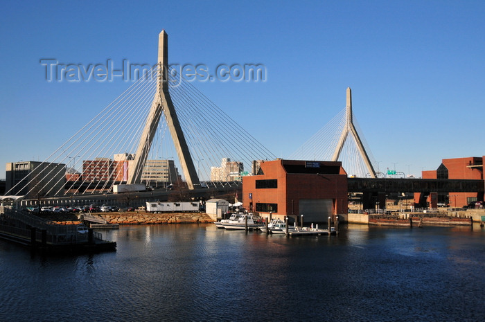 usa1175: Boston, Massachusetts, USA: Leonard P. Zakim Bunker Hill Memorial Bridge - cable-stayed bridge across the Charles River - marine police building between the towers - North End - photo by M.Torres - (c) Travel-Images.com - Stock Photography agency - Image Bank