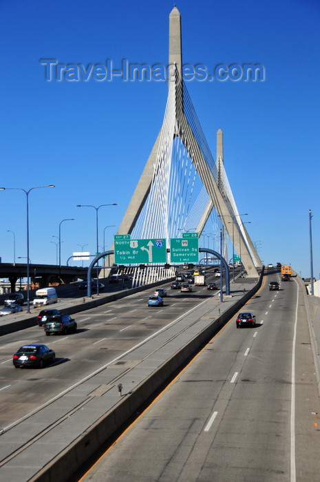 usa1178: Boston, Massachusetts, USA: Leonard P. Zakim Bunker Hill Memorial Bridge - one of the widest cable-stayed bridges in the world - Interstate 93, US 1 - seen form Portal Park - named after a Jewish civil rights activist - photo by M.Torres - (c) Travel-Images.com - Stock Photography agency - Image Bank