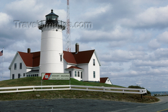 usa1183: Woods Hole, Falmouth, Cape Cod, Massachusetts, USA: Nobska Point Light - Fourth-order Fresnel - lighthouse built in cast iron with brick lining - New England - photo by C.Lovell - (c) Travel-Images.com - Stock Photography agency - Image Bank
