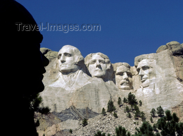 usa1193: Mount Rushmore National Memorial, Pennington County, South Dakota, USA: statue of sculptor Gutzon Borglum silhouetted against the Mount Rushmore sculptures - photo by C.Lovell - (c) Travel-Images.com - Stock Photography agency - Image Bank