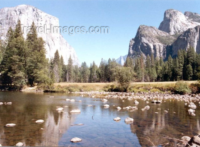 usa121: Yosemite National Park (California): river - photo by P.Willis - (c) Travel-Images.com - Stock Photography agency - Image Bank