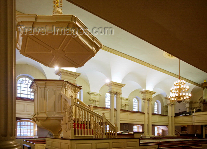 usa1223: Boston, Massachusetts, USA: interior of the Kings Chapel - founded by Royal Governor Sir Edmund Andros in 1686 during the reign of King James II - photo by C.Lovell - (c) Travel-Images.com - Stock Photography agency - Image Bank