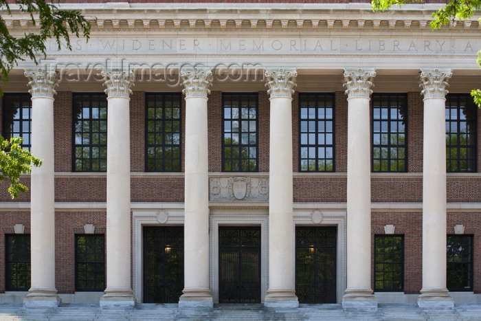 usa1235: Cambridge, Greater Boston, Massachusetts, USA: Roman pillars grace the front of the Harry Elkins Widener Memorial Library dating to 1915 - Harvard University - architect Horace Trumbauer - photo by C.Lovell - (c) Travel-Images.com - Stock Photography agency - Image Bank