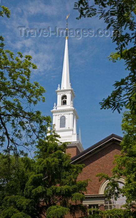 usa1238: Cambridge, Greater Boston, Massachusetts, USA: Memorial Church on the campus of Harvard University - architects Coolidge, Shepley, Bulfinch and Abbott - photo by C.Lovell - (c) Travel-Images.com - Stock Photography agency - Image Bank