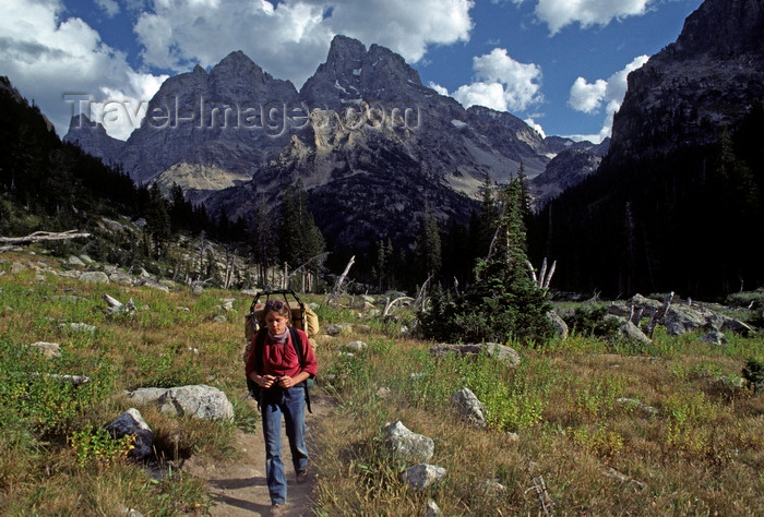usa1251: Grand Tetons National Park, Wyoming, USA: backcountry hiker - photo by C.Lovell - (c) Travel-Images.com - Stock Photography agency - Image Bank