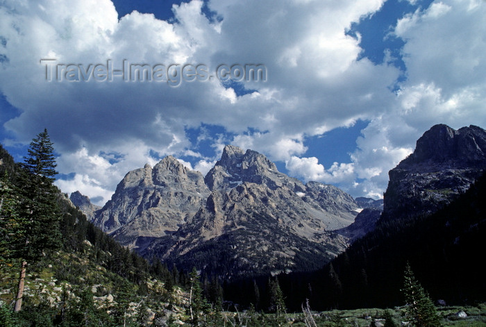 usa1253: Grand Tetons National Park, Wyoming, USA: Grand Teton, 13,770 ft. the park was established in 1929 - photo by C.Lovell - (c) Travel-Images.com - Stock Photography agency - Image Bank