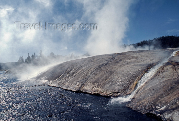 usa1257: Yellowstone National Park, Wyoming USA: steaming thermal pools - America's first national park, established in 1872 - photo by C.Lovell - (c) Travel-Images.com - Stock Photography agency - Image Bank