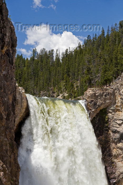 usa1278: Yellowstone National Park, Wyoming, USA: top of the powerful Lower Yellowstone Falls - 94 m high - Park County - photo by C.Lovell - (c) Travel-Images.com - Stock Photography agency - Image Bank