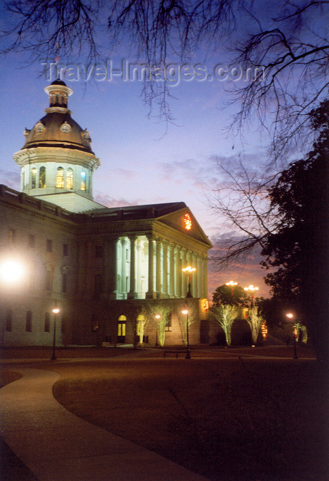 usa13: Columbia, South Carolina, USA: State Capitol at night - photo by M.Torres - (c) Travel-Images.com - Stock Photography agency - Image Bank