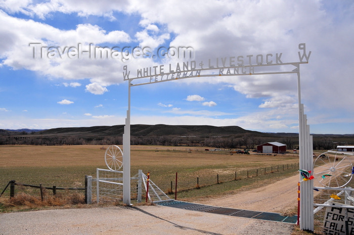 usa1319: Highway 93, northwest of Douglas, Wyoming, USA: Fetterman Ranch - White Land and Livestock - typical ranch entrance with a metal frame - photo by M.Torres - (c) Travel-Images.com - Stock Photography agency - Image Bank
